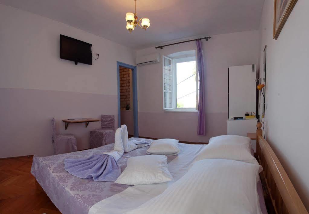 Dalmatian House Hotel สปลิท ภายนอก รูปภาพ